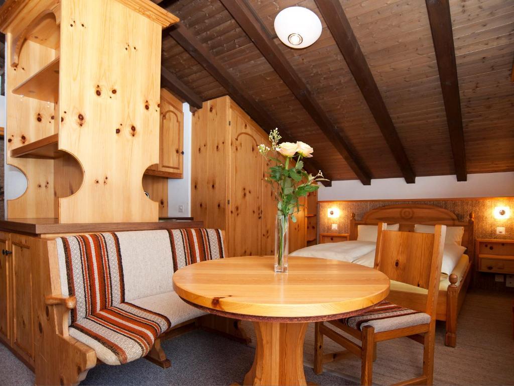 Ambiente Guesthouse サース フェー 部屋 写真